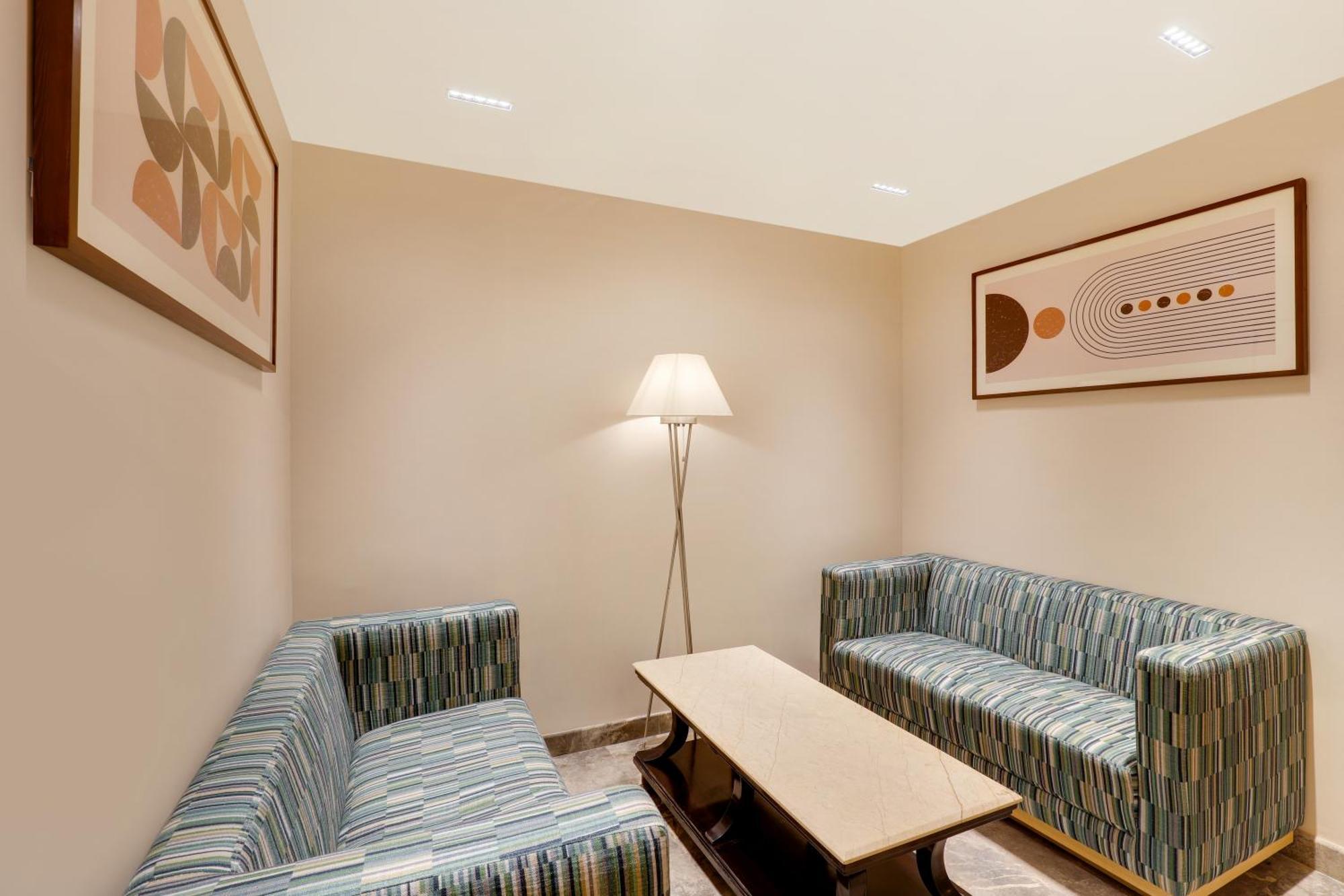 Lemon Tree Suites, Whitefield, Bengaluru Экстерьер фото